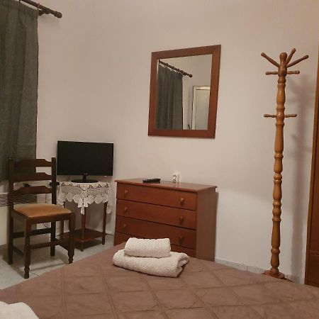 Soullas Apart -Ελλαδα- Apartment Ermoupoli Exterior foto