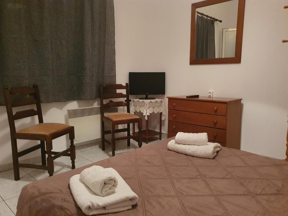 Soullas Apart -Ελλαδα- Apartment Ermoupoli Exterior foto