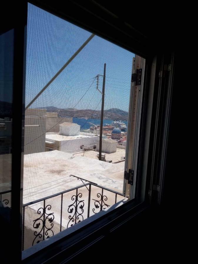 Soullas Apart -Ελλαδα- Apartment Ermoupoli Exterior foto